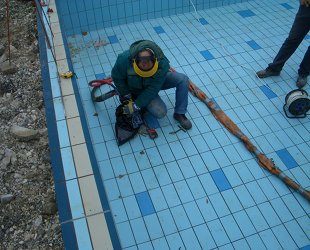 Re-leveling of swimming pool